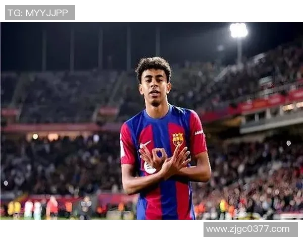 抖音热议男足球星：这些球员如何打破纪录引发全球关注