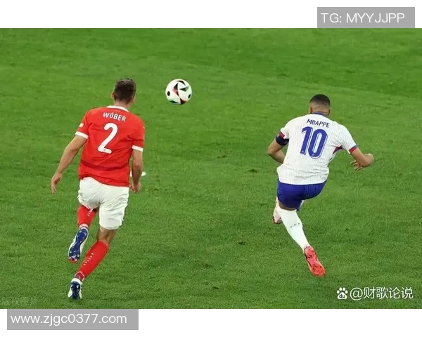 足球球星激烈对决点燃赛场激情引爆全场观众热情